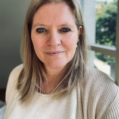 Bayart, Ann Ann Bayart